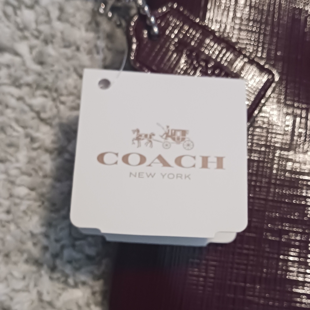 👛 Coach Wristlet - Picture 3 of 11